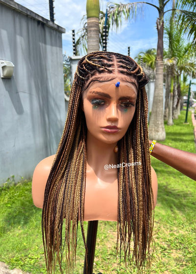 Hot colors - Knotless braided wig